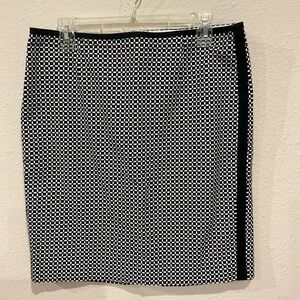 White House Black Market Pencil Skirt Geometric Print Black/White Women’s Sz 10